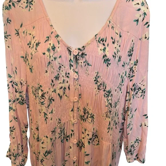 Floral Pink Button-Up Women's Top - Picture 2 of 9